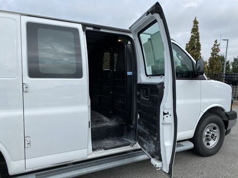 Used 2020 GMC Savana 2500 w/ Driver Convenience Package image 26