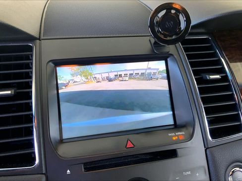 Used 2014 Ford Taurus Limited FWD image 27