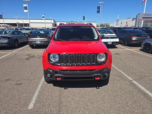 Used 2017 Jeep Renegade Trailhawk image 8