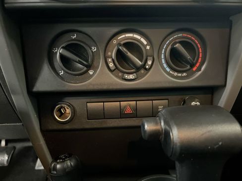 Used 2008 Jeep Wrangler Sahara w/ Dual Top Group image 15