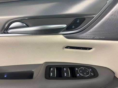 Used 2023 Cadillac XT5 Premium Luxury image 22