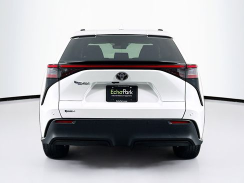 Used 2024 Toyota bZ4X XLE image 7