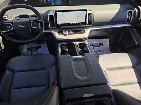 Used 2025 Ford Expedition Max Active image 12