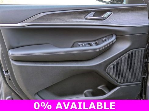 New 2026 Jeep Grand Cherokee Altitude image 12