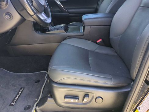 Used 2022 Lexus GX 460 image 20