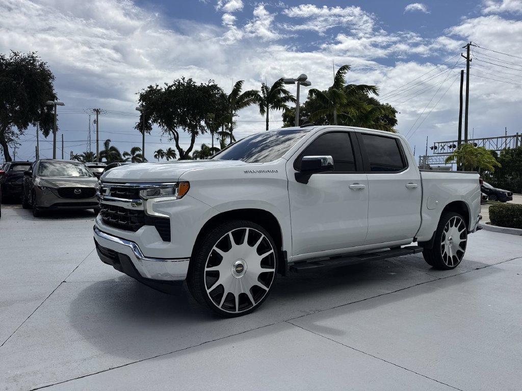Used 2022 Chevrolet Silverado 1500 LT RWD image 28