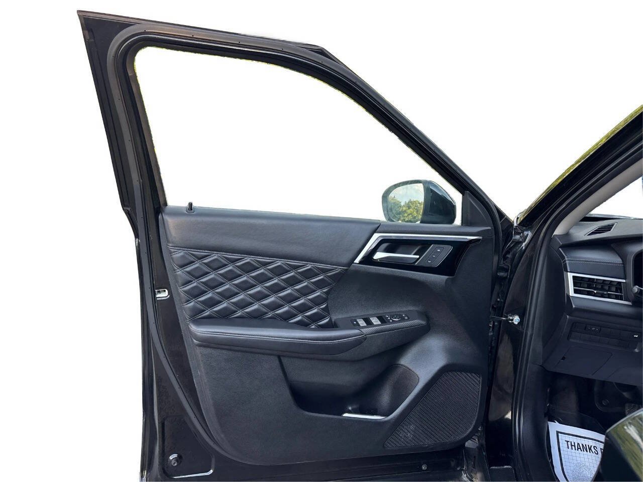 Used 2023 Mitsubishi Outlander SEL FWD image 9