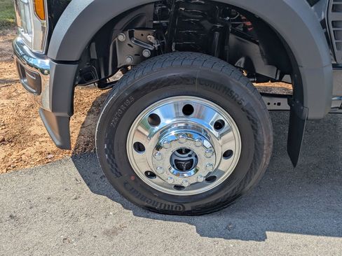 New 2026 Ford F450 XLT w/ XLT Value Package image 8