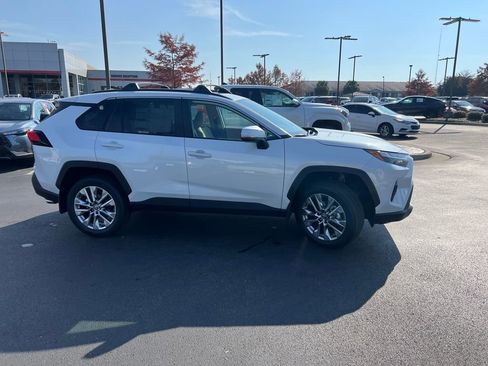 New 2025 Toyota RAV4 XLE Premium image 6