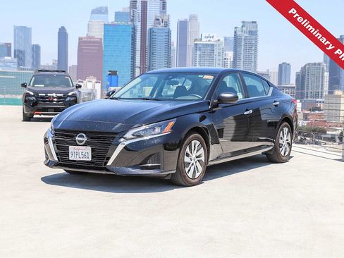 Used 2025 Nissan Altima 2.5 S FWD image 1