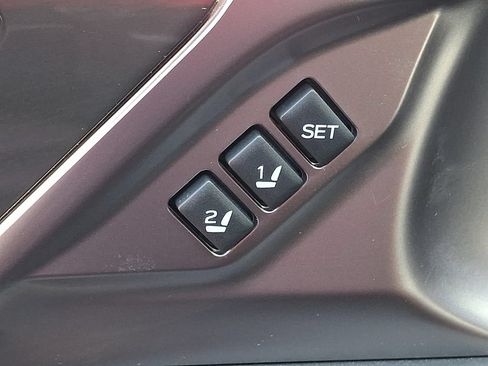 Used 2023 Subaru Outback Touring XT AWD/4WD image 28
