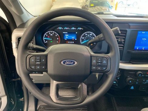 New 2026 Ford F250 XL w/ XL Chrome Package image 17