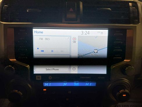 Certified 2024 Toyota 4Runner Limited AWD/4WD image 32