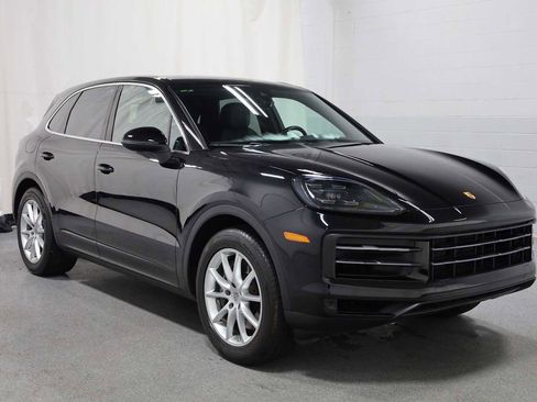 Certified 2024 Porsche Cayenne image 13