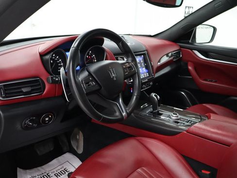 Used 2017 Maserati Levante S AWD/4WD image 16