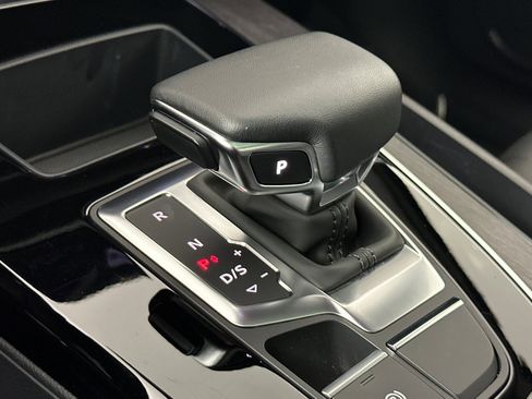 Used 2023 Audi Q5 2.0T Premium w/ Convenience Package image 20