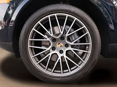 Used 2021 Porsche Cayenne E-Hybrid AWD/4WD image 45