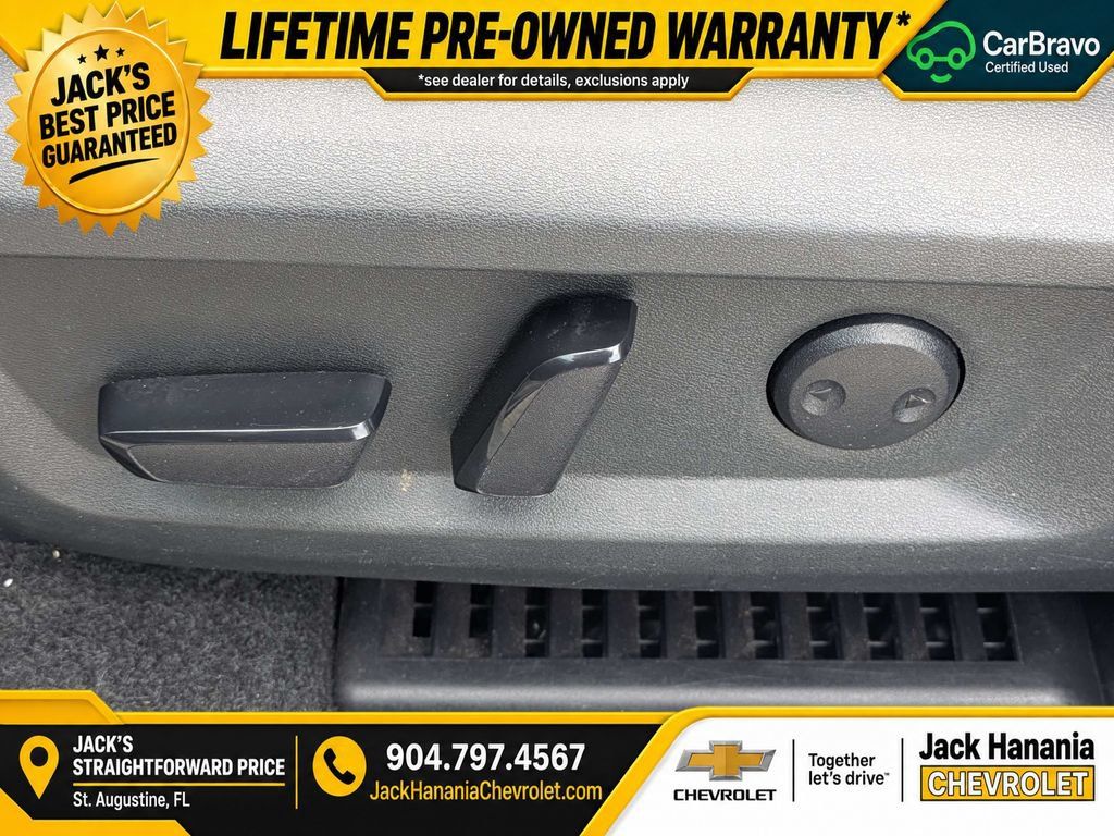 Used 2024 Nissan Rogue SV FWD image 21