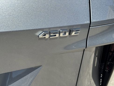 New 2026 Cadillac Lyriq Luxury image 10