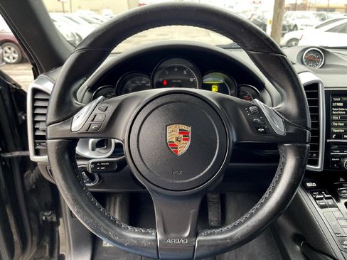 Used 2014 Porsche Cayenne Base image 15