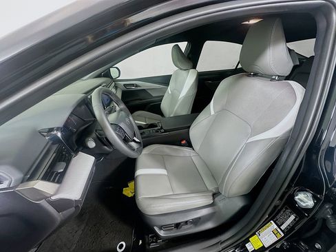 Used 2025 Toyota Camry SE image 21