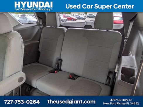 Used 2019 Chevrolet Traverse LT FWD image 15
