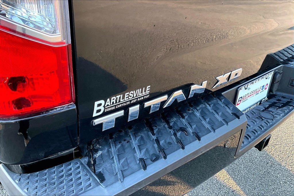 Used 2018 Nissan Titan SL w/ Texas Titan Edition AWD/4WD image 14