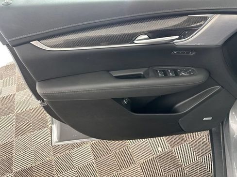 Used 2025 Cadillac XT5 Sportv w/ Technology Package AWD/4WD image 23