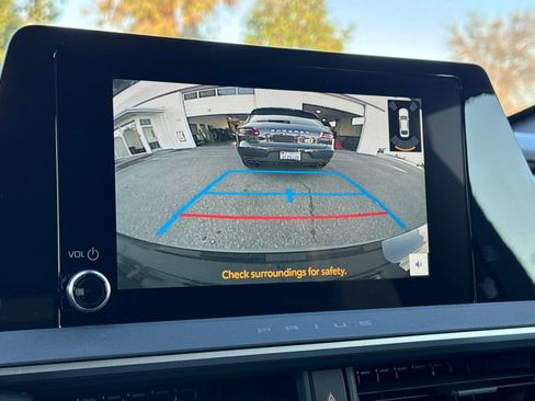 Certified 2025 Toyota Prius LE image 24