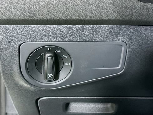 Used 2024 Volkswagen Tiguan S image 16