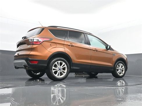 Used 2017 Ford Escape SE w/ Equipment Group 201A image 23