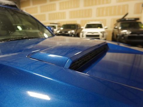 Used 2016 Toyota Tacoma TRD Sport image 11