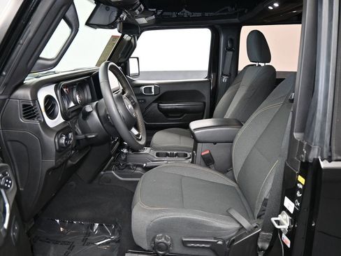 Used 2024 Jeep Wrangler Sport S image 11