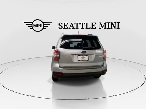 Used 2015 Subaru Forester 2.5i Limited AWD/4WD image 10