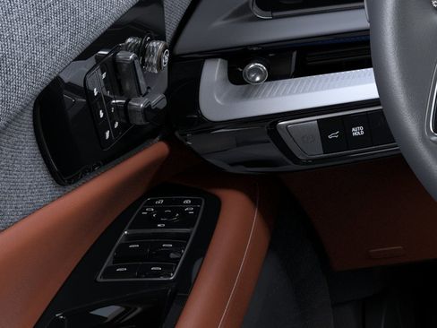 New 2026 Cadillac Optiq Luxury 2 w/ LPO, Floor Liner Package image 22