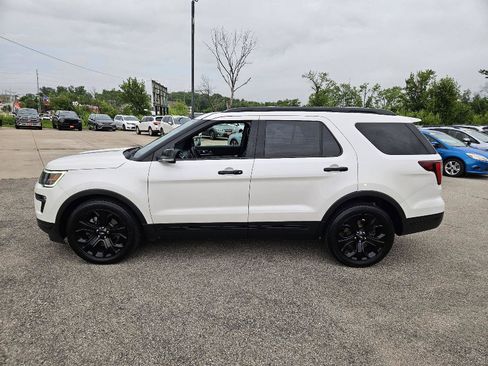Used 2019 Ford Explorer Sport w/ Equipment Group 401A AWD/4WD image 4