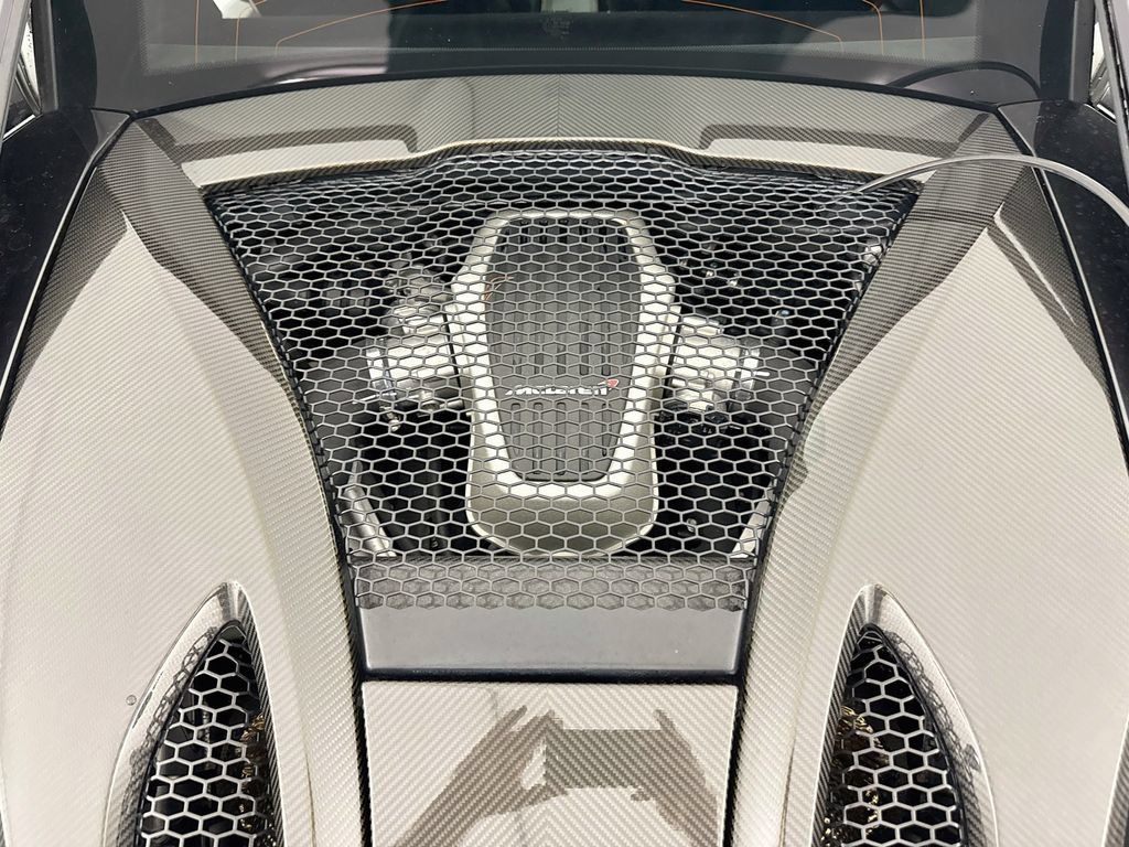 Used 2019 McLaren 570S Coupe RWD image 31