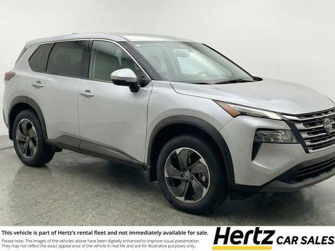 Used 2025 Nissan Rogue SV FWD image 1