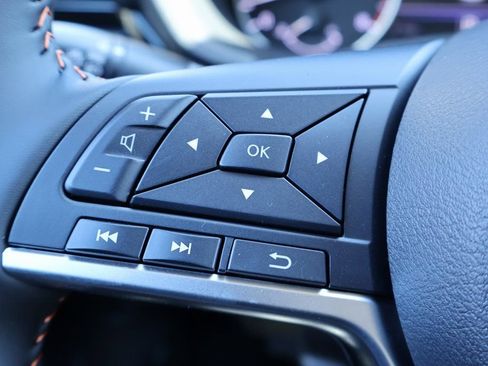 New 2025 Nissan Sentra SR image 10