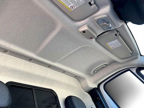 Used 2024 RAM ProMaster 2500 w/ Convenience Group image 20