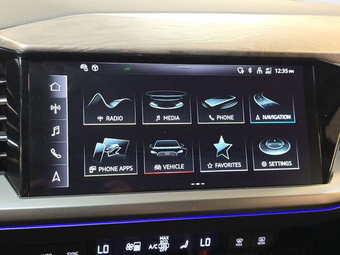 Certified 2023 Audi Q4 e-tron Premium Plus RWD image 27
