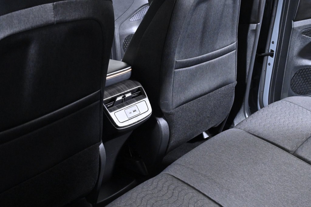 Certified 2023 Nissan Ariya FWD image 30