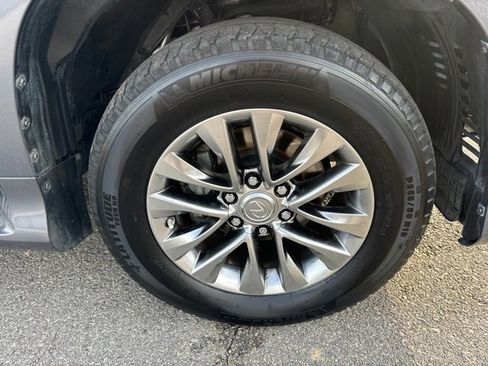 Used 2019 Lexus GX 460 Luxury image 9