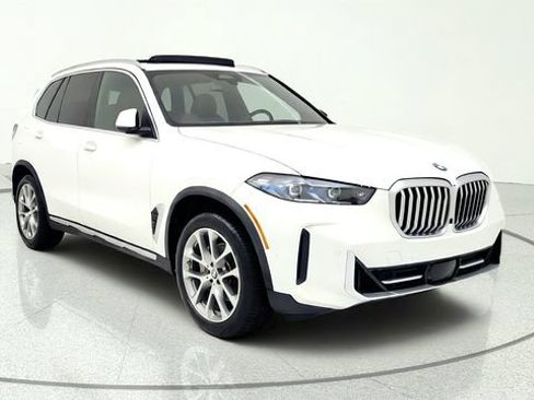 Used 2024 BMW X5 sDrive40i w/ Premium Package RWD image 1