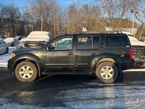 Used 2008 Nissan Pathfinder SE w/ Premium Pkg image 4