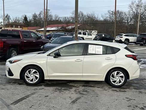 Used 2024 Subaru Impreza 2.0i image 2