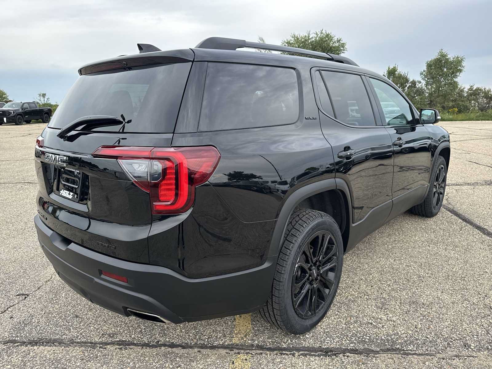 Certified 2023 GMC Acadia SLE w/ Driver Convenience Package AWD/4WD image 9