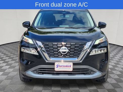 Used 2023 Nissan Rogue SV FWD image 2