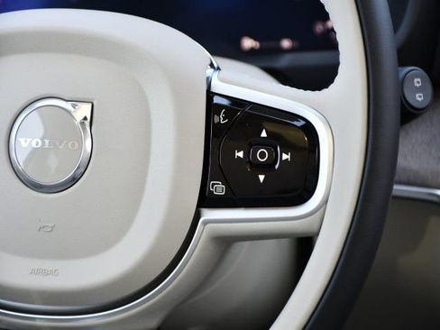 New 2026 Volvo XC90 B6 Ultra w/ Protection Package Premier AWD/4WD image 22