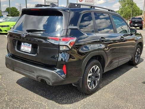 Certified 2025 Subaru Forester Premium AWD/4WD image 4